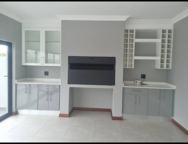 4 BEDROOM HOUSE FOR SALE IN XANADU ECO PARK